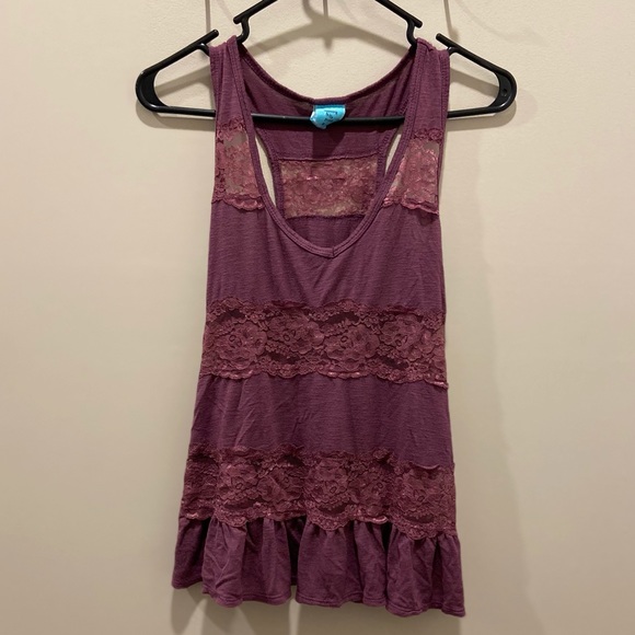 Lovely Lace Tank Top in Excellent Condition! - Picture 1 of 3